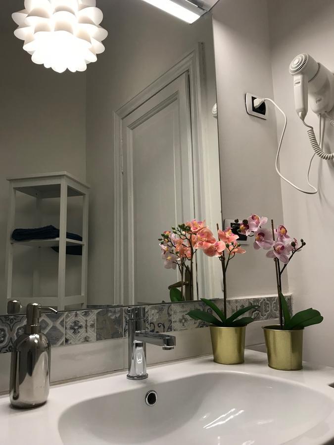 The Flower Market Apartment روما المظهر الخارجي الصورة
